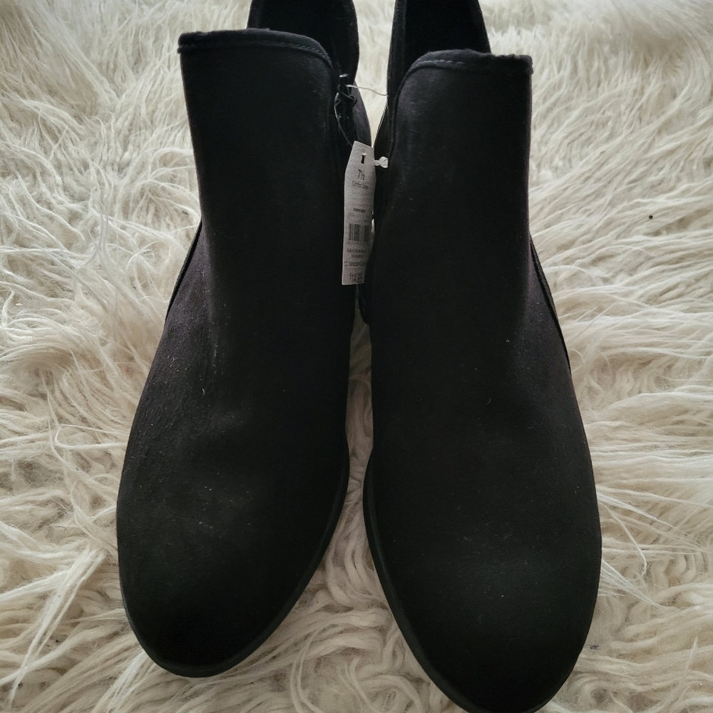 Faux suede Booties
